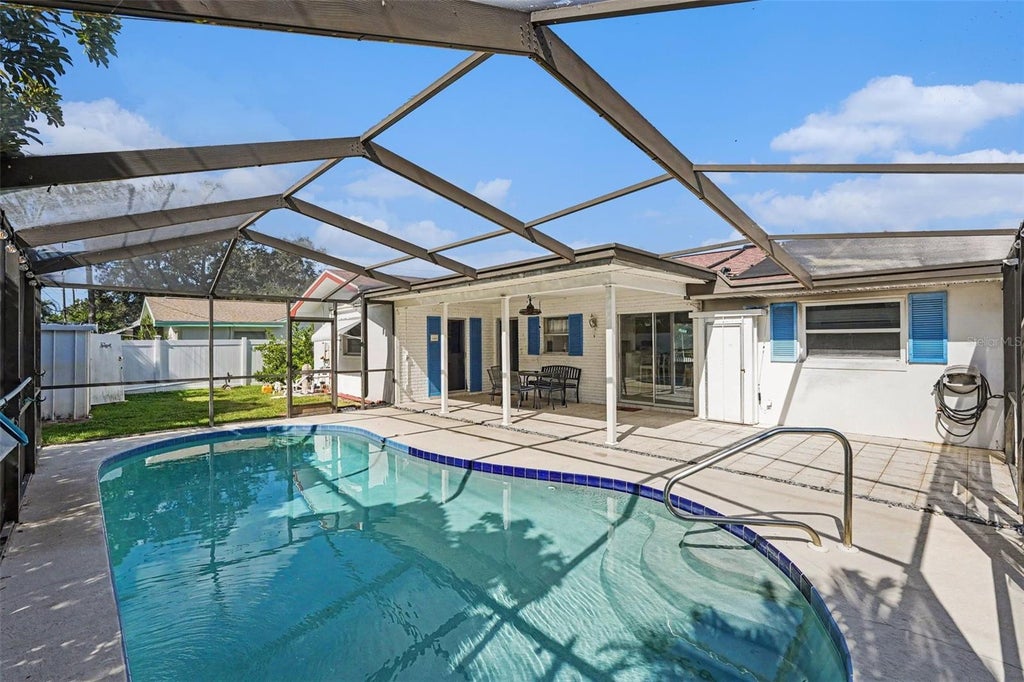 Photo of 13570 99th Avenue N, Seminole, FL 33776 (MLS # TB8562062)