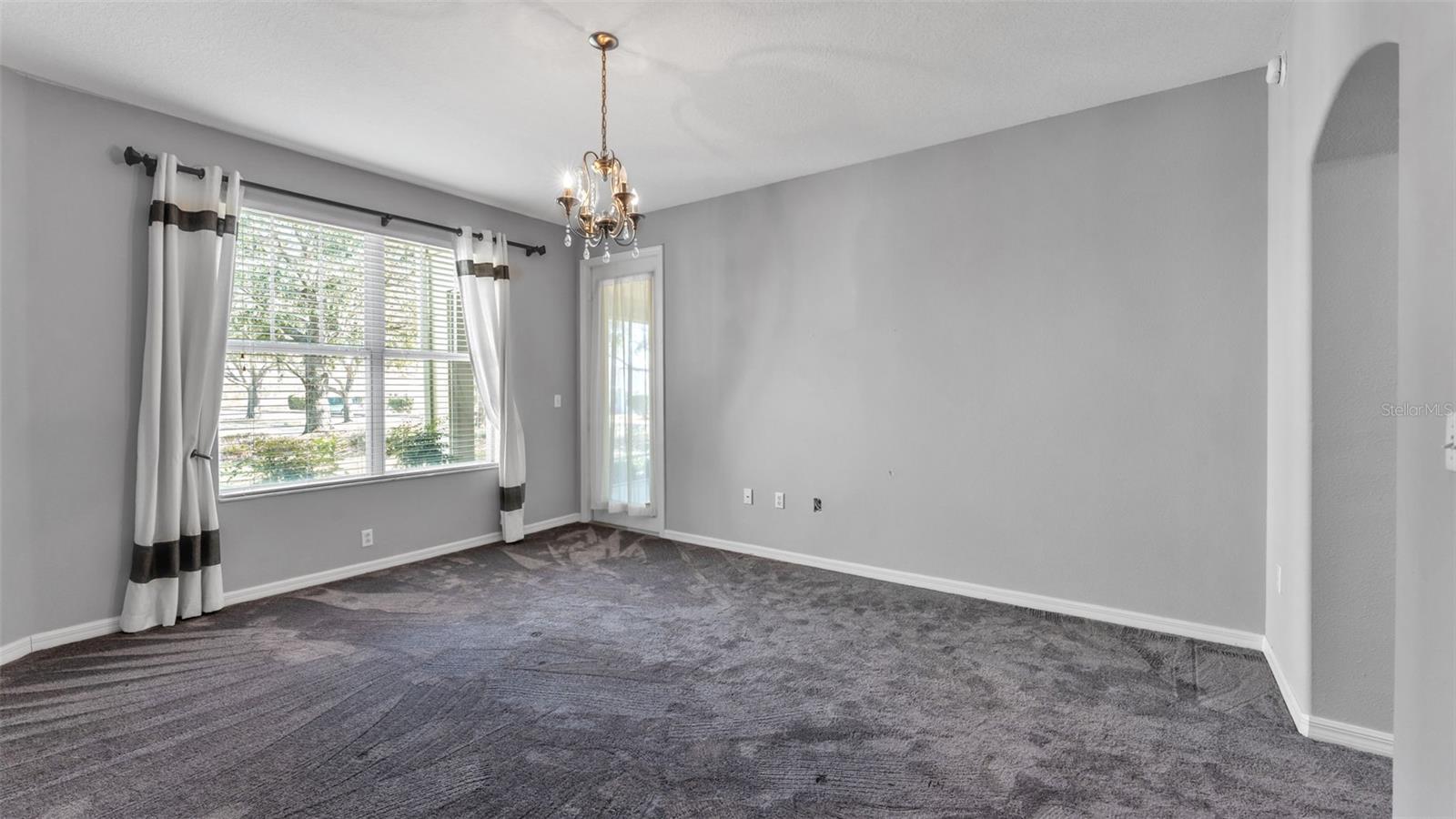 CARRIAGE HMS/CARILLON LAKES - Residential