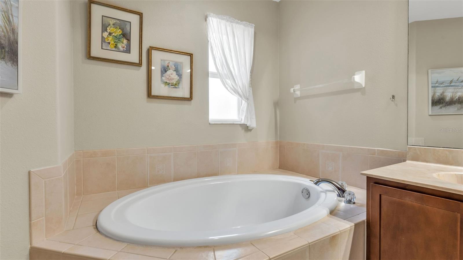 CARRIAGE HMS/CARILLON LAKES - Residential