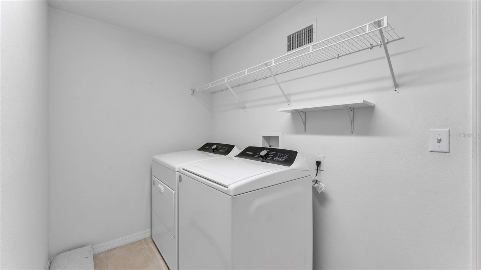 CARRIAGE HMS/CARILLON LAKES - Residential