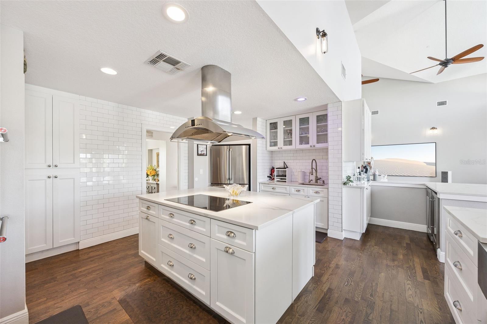 AVALON ESTATES - Residential