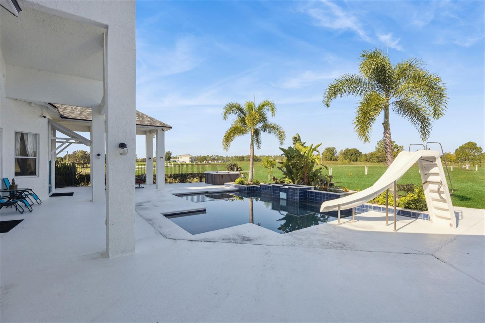 AVALON ESTATES - Residential