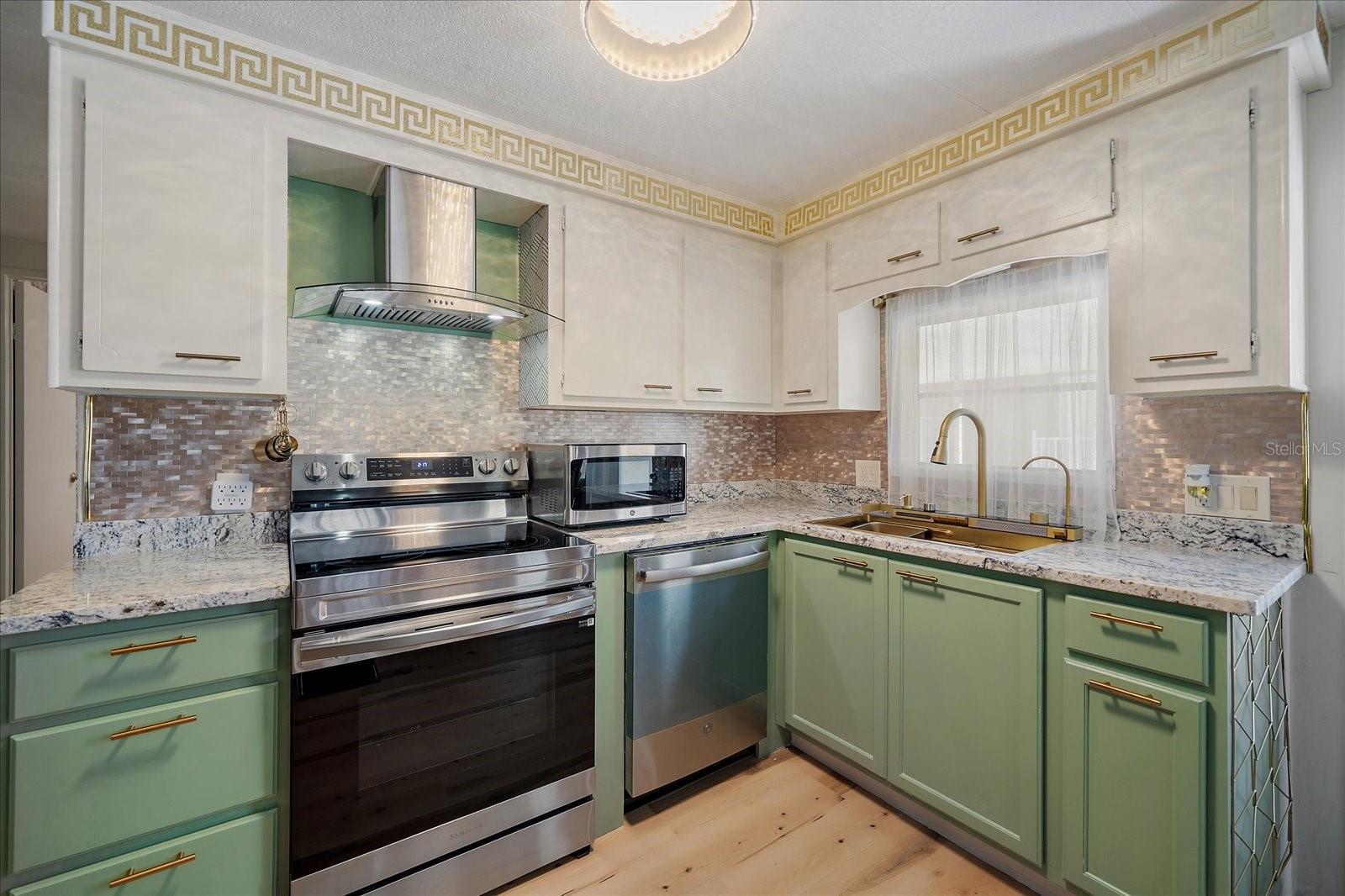 BRADENTON TROPICAL PALMS CO-OP - Residential