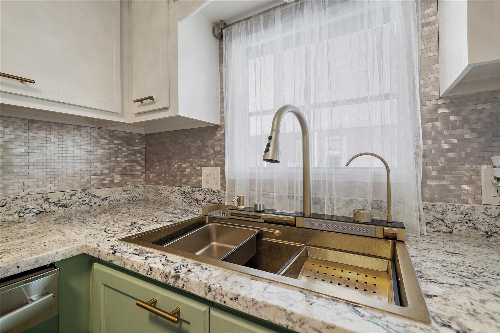 BRADENTON TROPICAL PALMS CO-OP - Residential