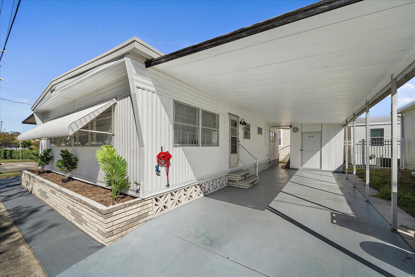 BRADENTON TROPICAL PALMS CO-OP - Residential