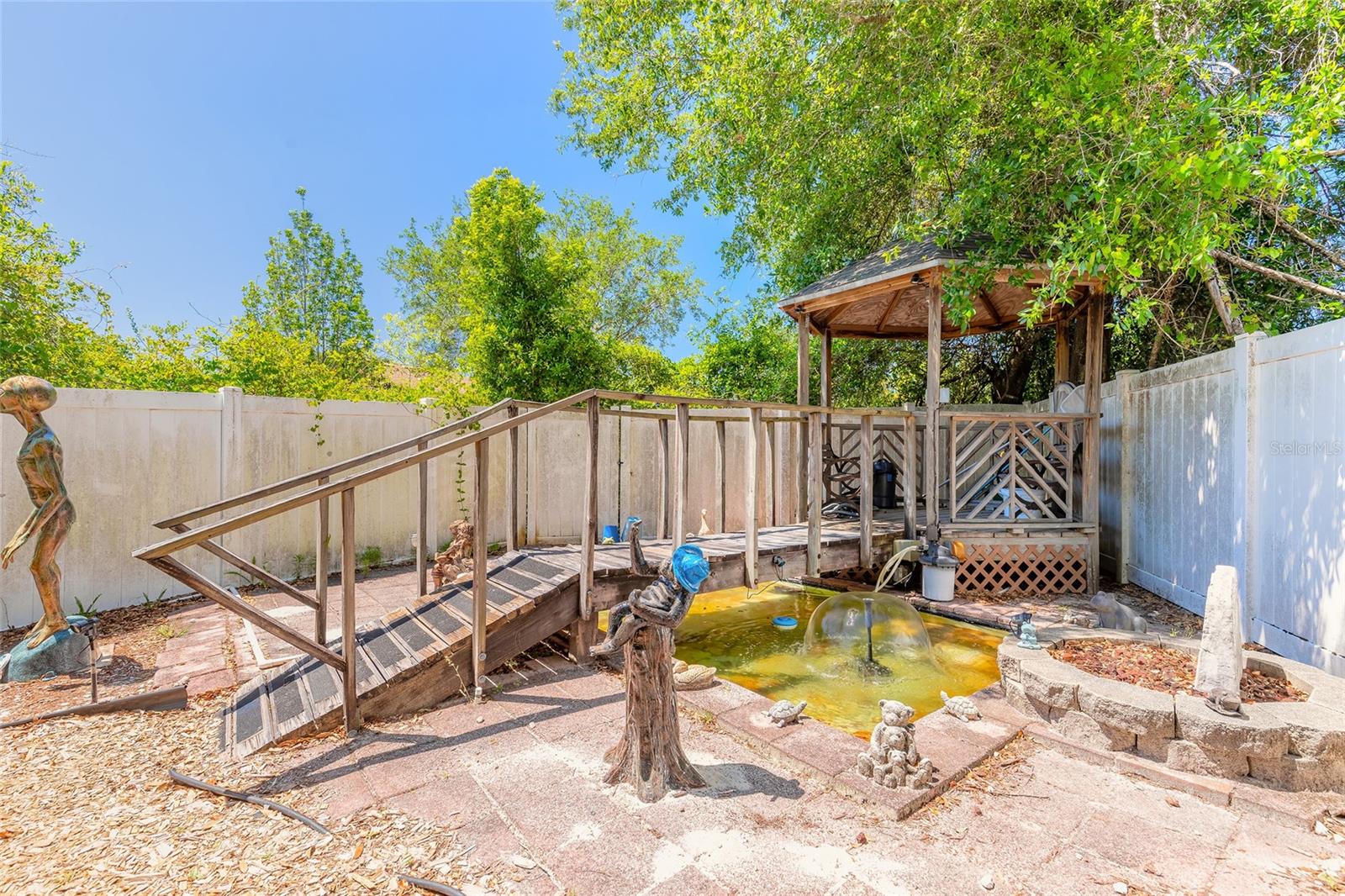 1160 N OLD MILL DRIVE