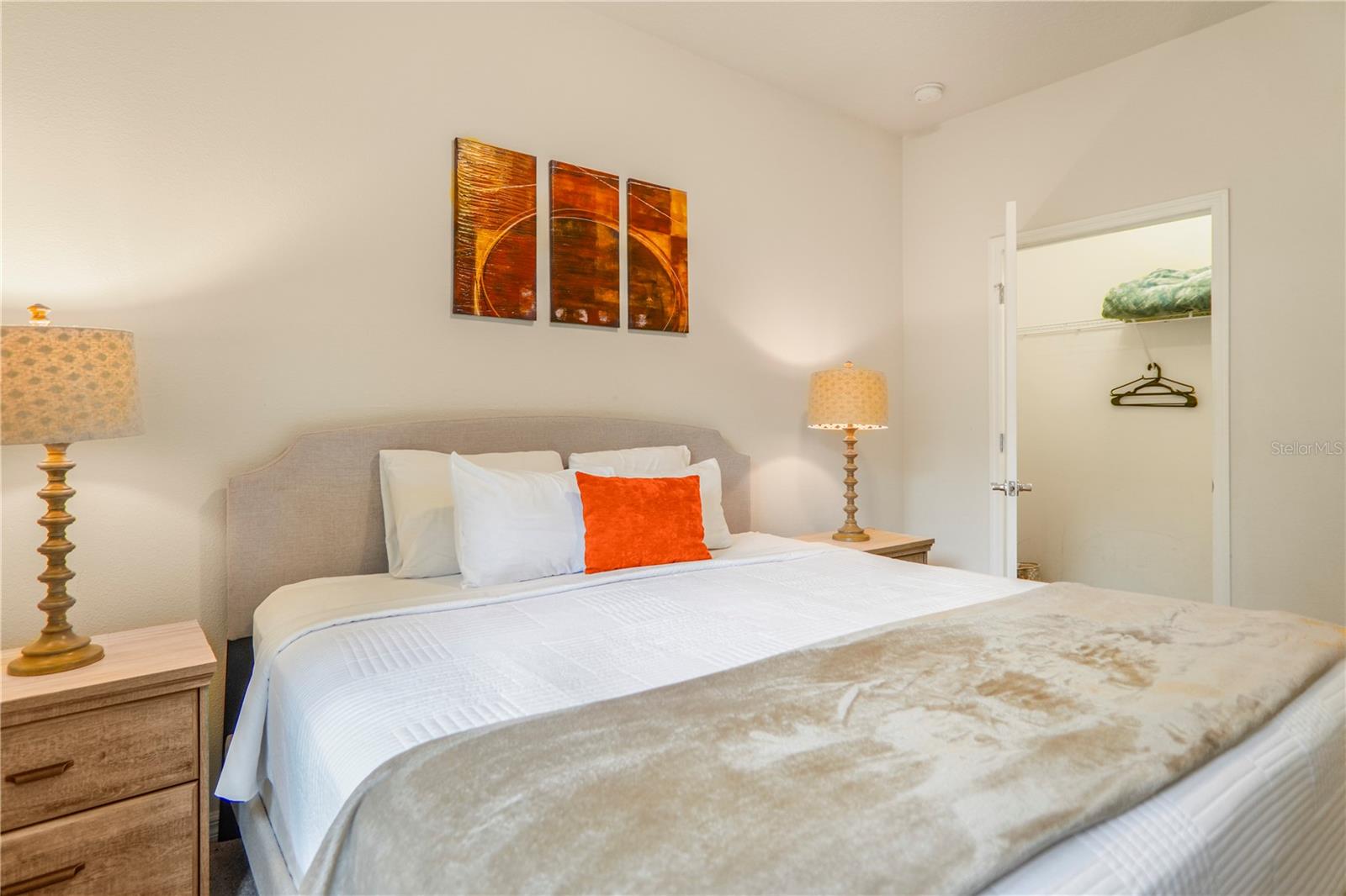 WINDSOR AT WESTSIDE PH 1 - Residential