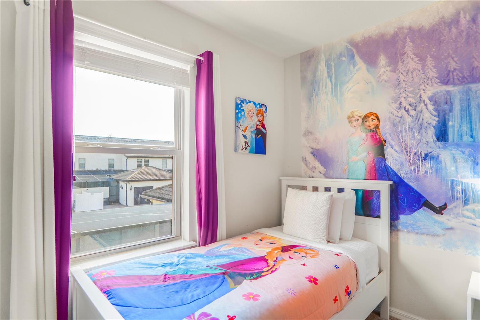 WINDSOR AT WESTSIDE PH 1 - Residential