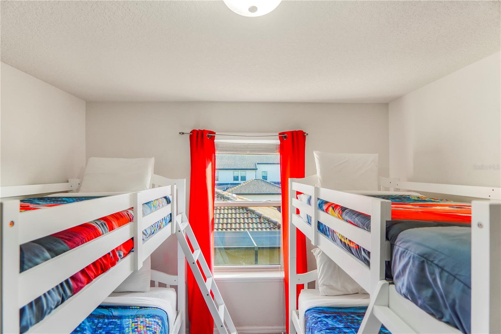 WINDSOR AT WESTSIDE PH 1 - Residential