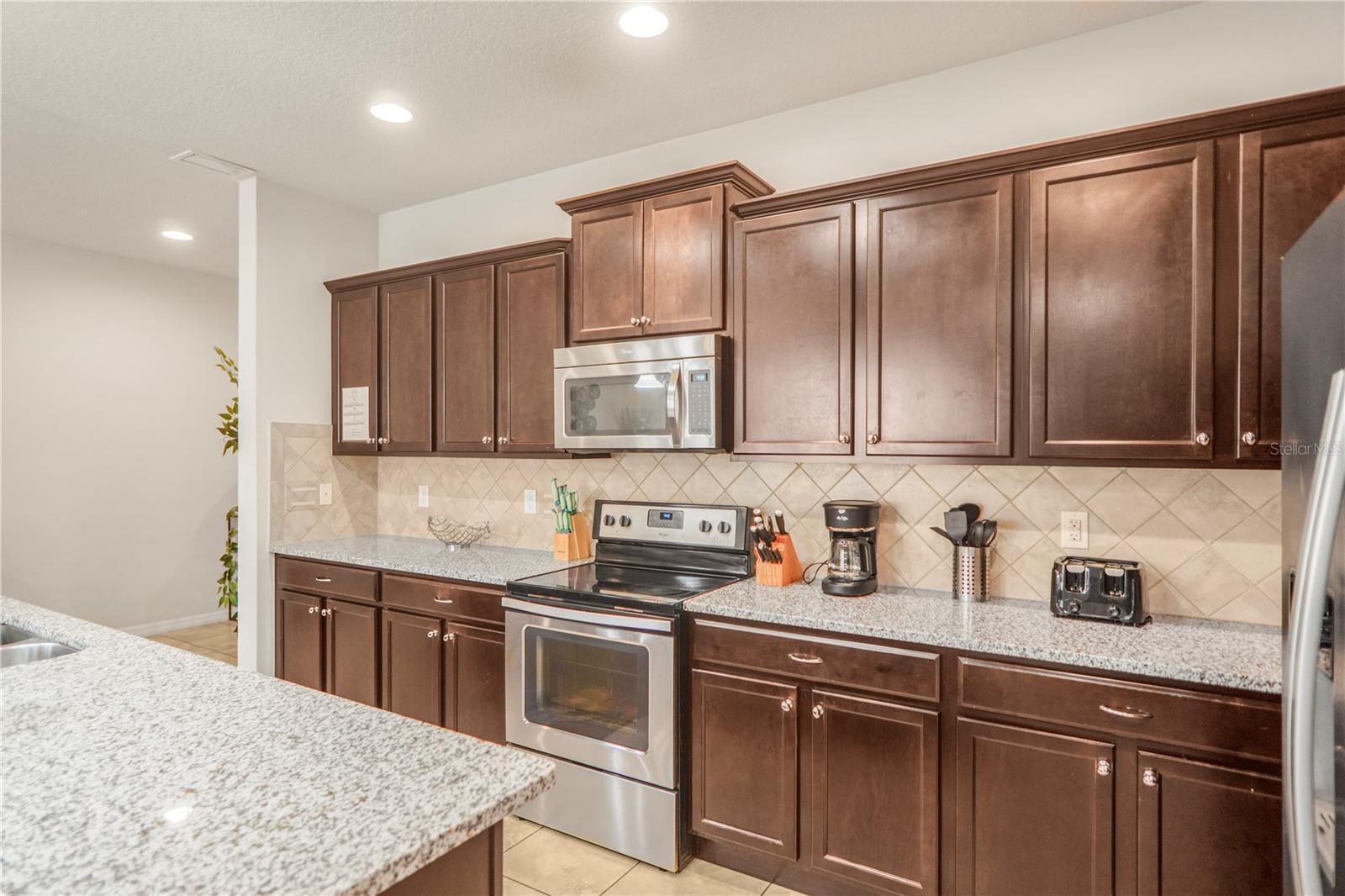 WINDSOR AT WESTSIDE PH 1 - Residential