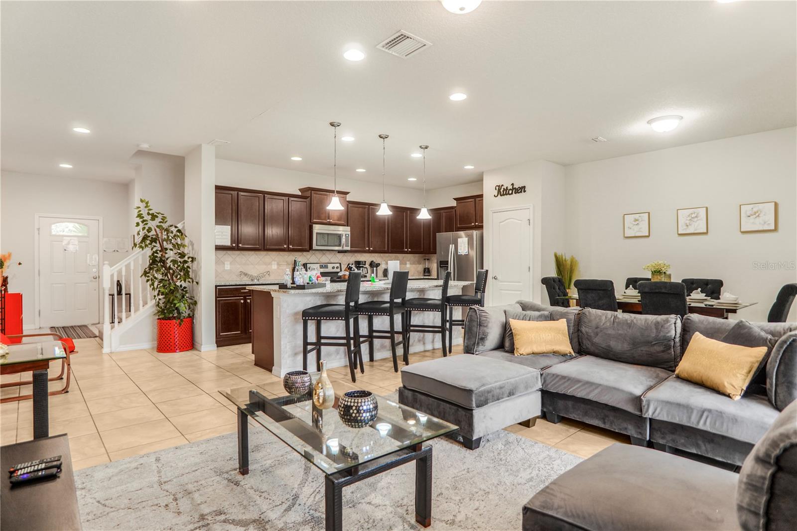 WINDSOR AT WESTSIDE PH 1 - Residential