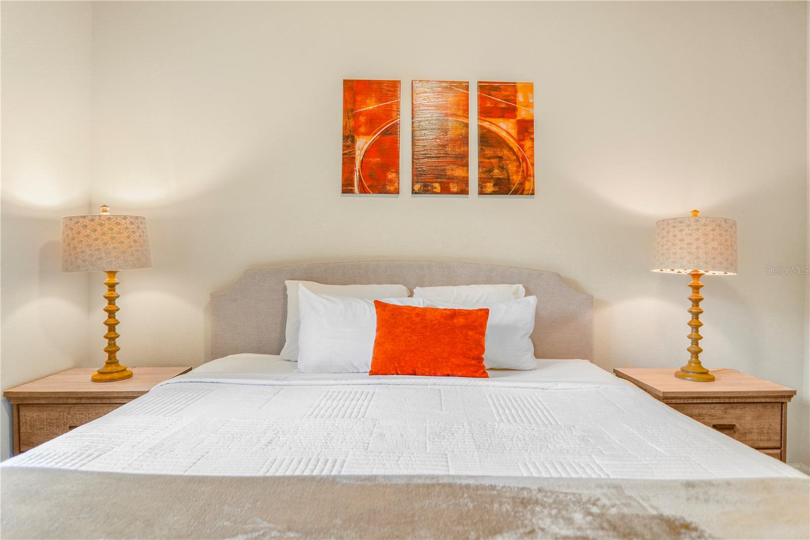 WINDSOR AT WESTSIDE PH 1 - Residential