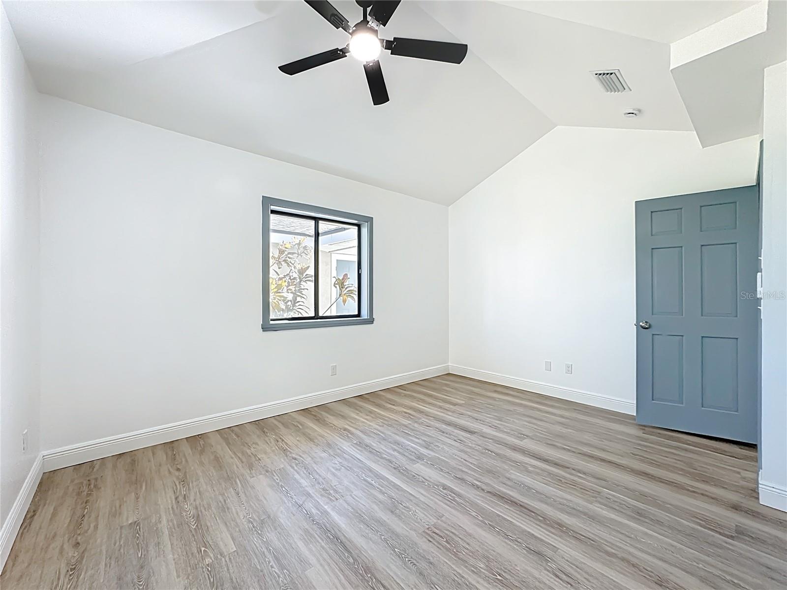 LAKE BINGHAM WOODS EAST - Residential