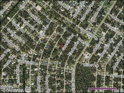 Terrific location! Beautiful lot in a lovely neighborhood. Perfect for building your dream home in the thriving city of North Port, home of
the Atlanta Braves Spring Training. Minutes to the North Port Aquatic Center, the water park that features a 25-meter stretch pool, three slides, and a lazy river. You'll be close to EVERYTHING...US-41, I-75, schools, Suncoast Technical College, Shannon Staub Library, and plenty of grocery & retail shopping, and dining. Close to Venice, Port Charlotte & Punta Gorda. Convenient access to a multitude of golf courses, world-class fishing, boating, and gorgeous Gulf beaches!