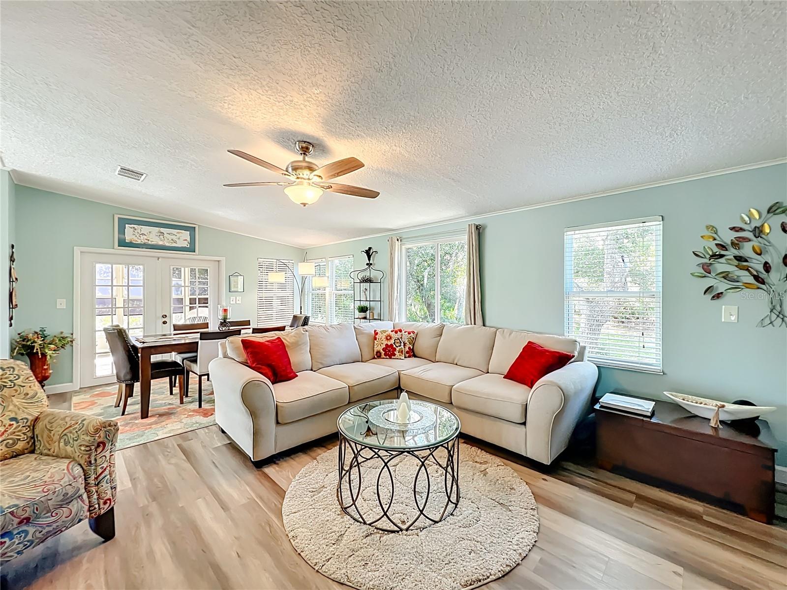 TAVARES FOX RUN MOBILE HOME - Residential