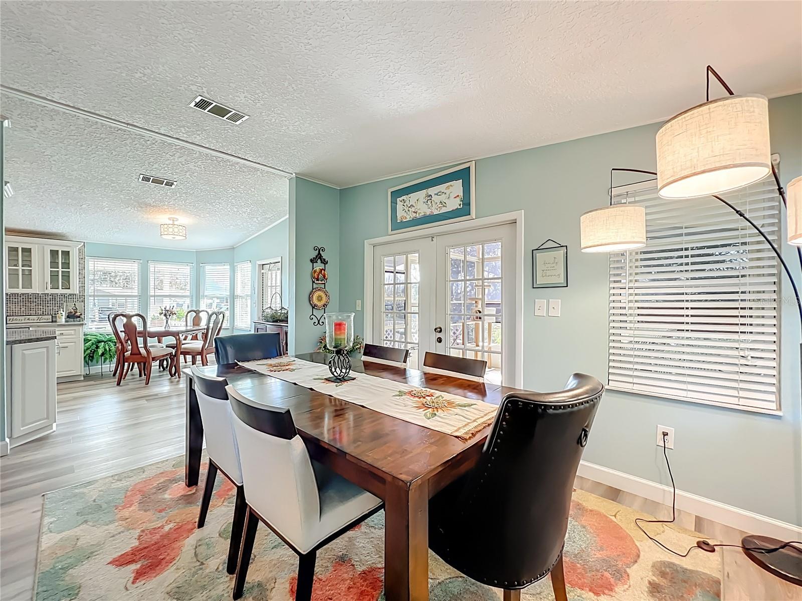 TAVARES FOX RUN MOBILE HOME - Residential