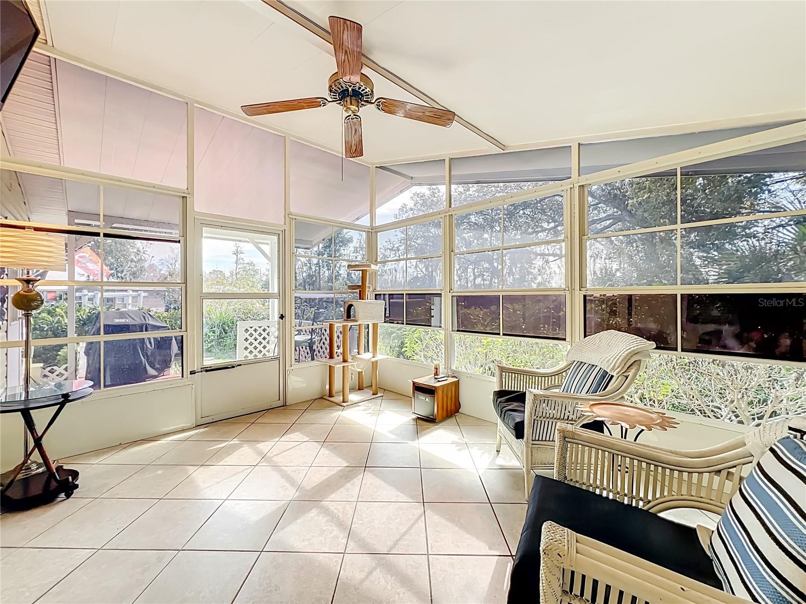 TAVARES FOX RUN MOBILE HOME - Residential