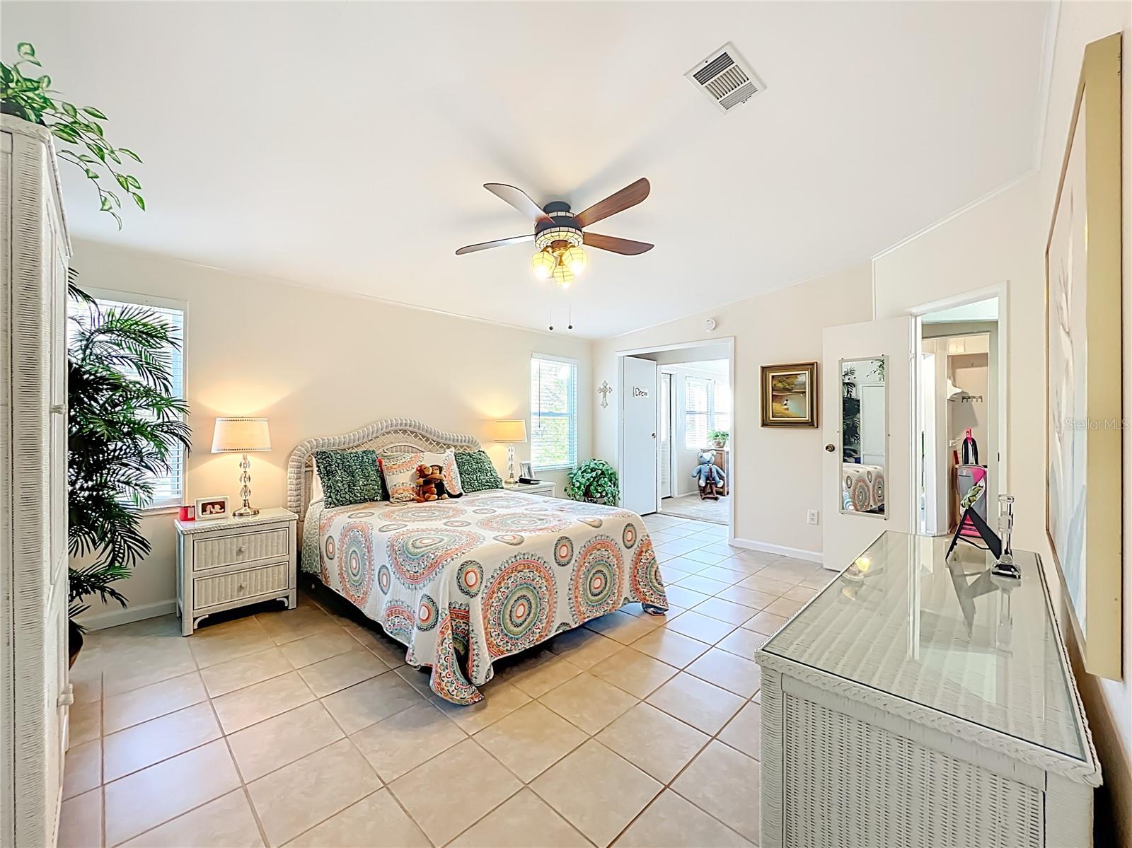 TAVARES FOX RUN MOBILE HOME - Residential