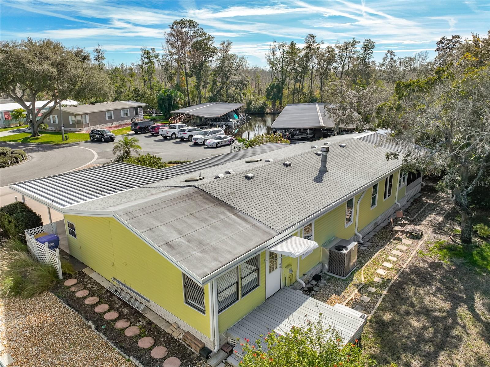 TAVARES FOX RUN MOBILE HOME - Residential