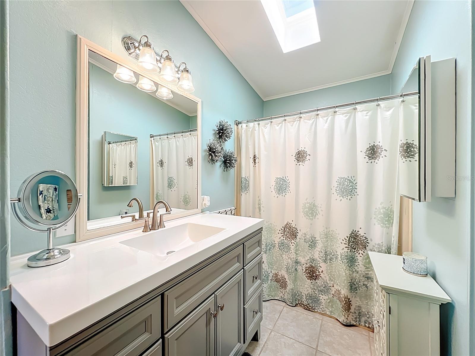 TAVARES FOX RUN MOBILE HOME - Residential