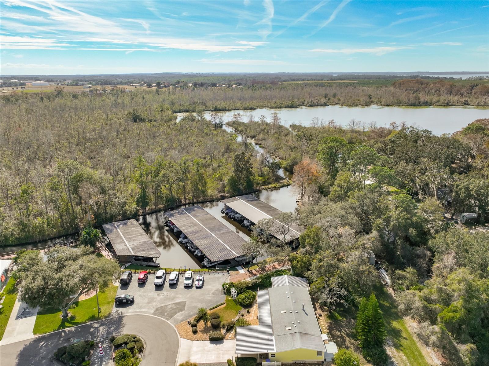 TAVARES FOX RUN MOBILE HOME - Residential