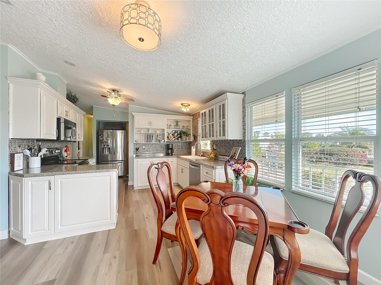 TAVARES FOX RUN MOBILE HOME - Residential