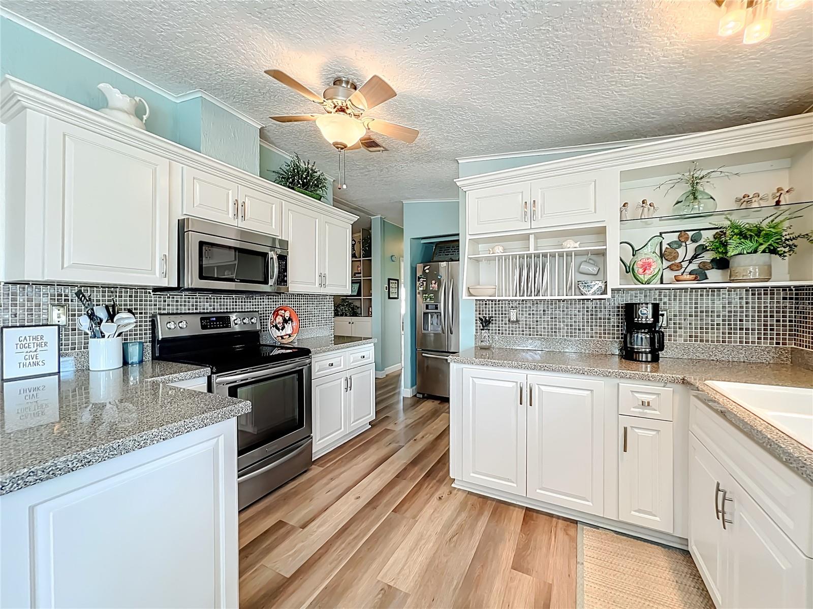 TAVARES FOX RUN MOBILE HOME - Residential