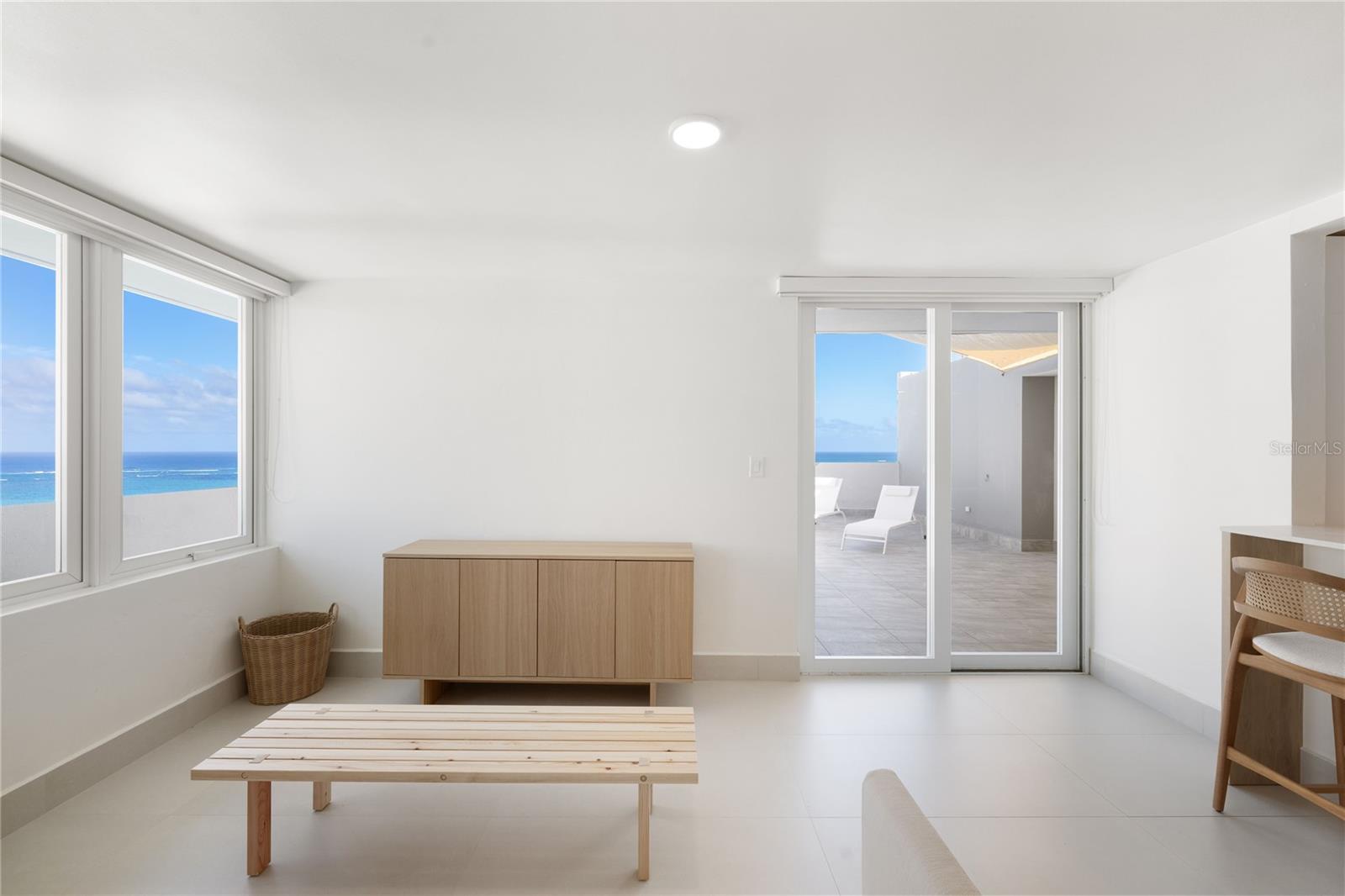 WALDORF TOWER CONDOMINIUM - Residential