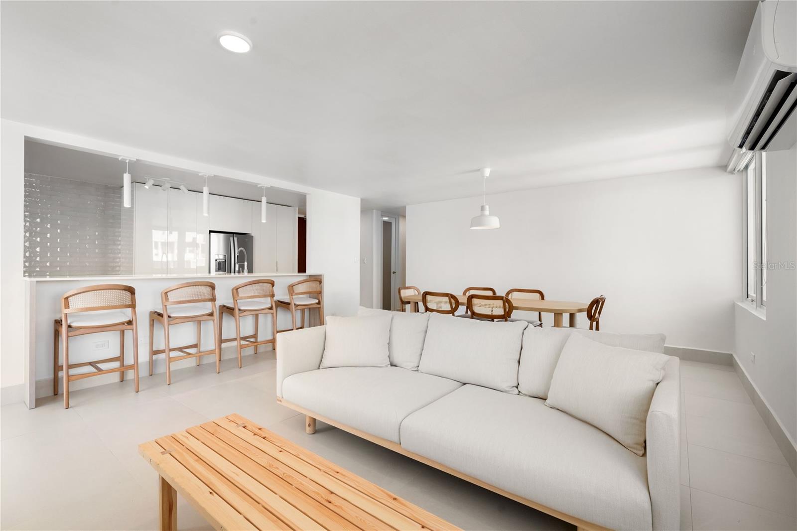 WALDORF TOWER CONDOMINIUM - Residential