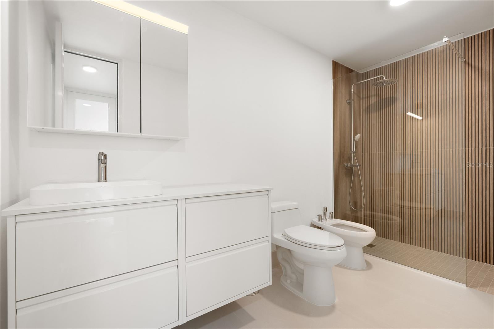 WALDORF TOWER CONDOMINIUM - Residential