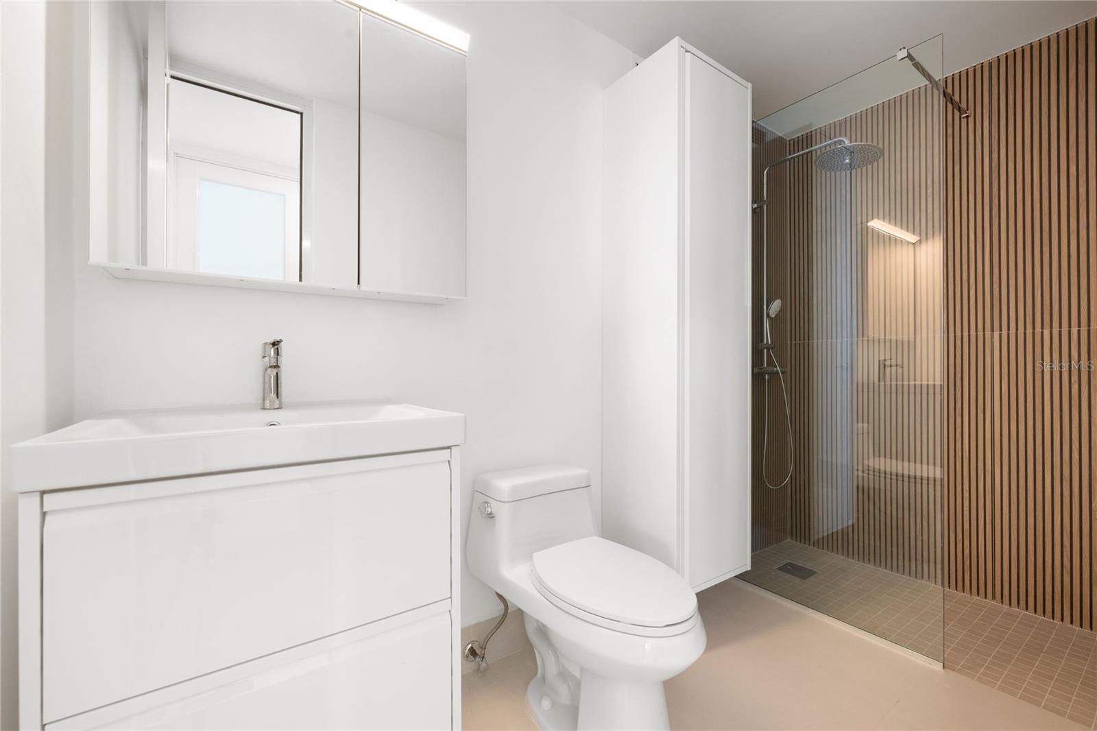 WALDORF TOWER CONDOMINIUM - Residential