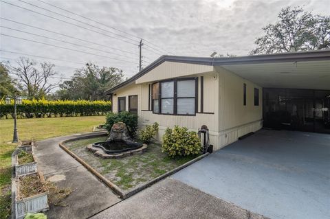 A home in LAKELAND