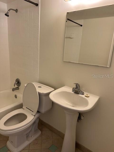 ARAGON CONDO - Residential Lease