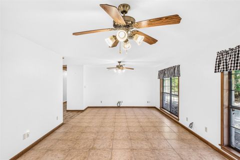 Tiny photo for 2272 SW Grandview Avenue, Dunnellon, FL 34431 (MLS # G5114851)
