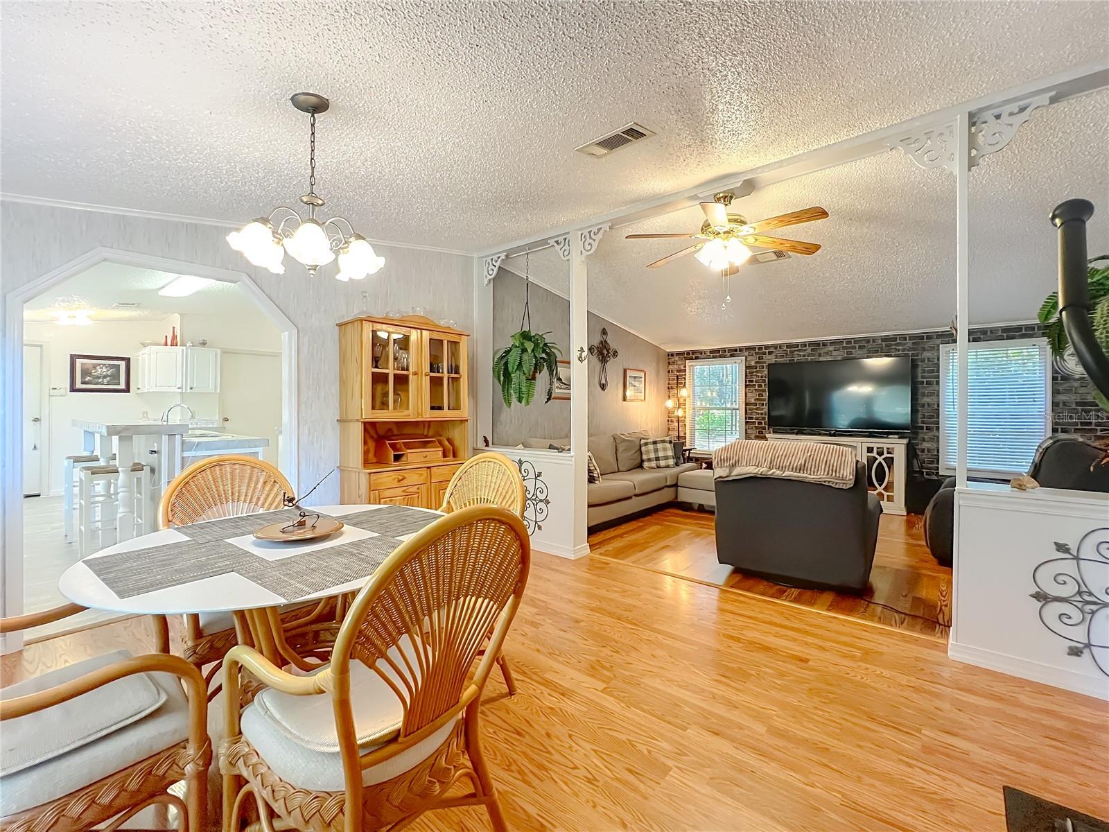1525 NW 105TH TERRACE