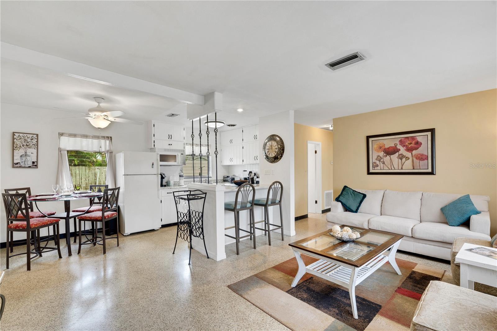 2830 SIESTA DRIVE