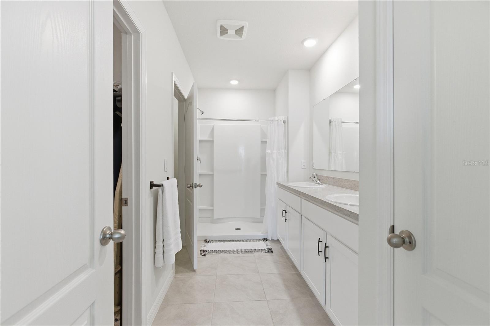 PELHAM PARK PH 3 - Residential