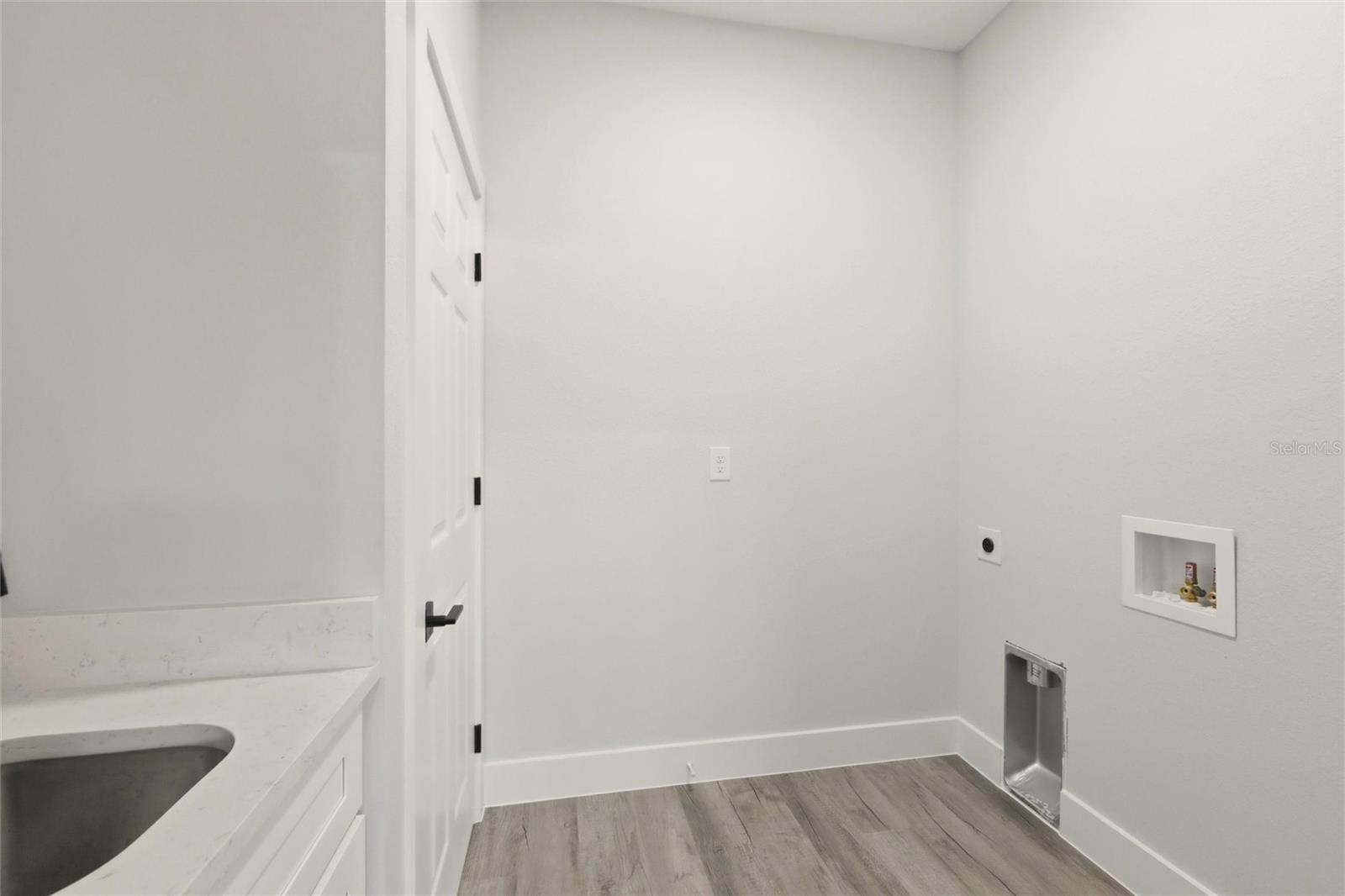 SEBRING COUNTRY ESTATES - Residential