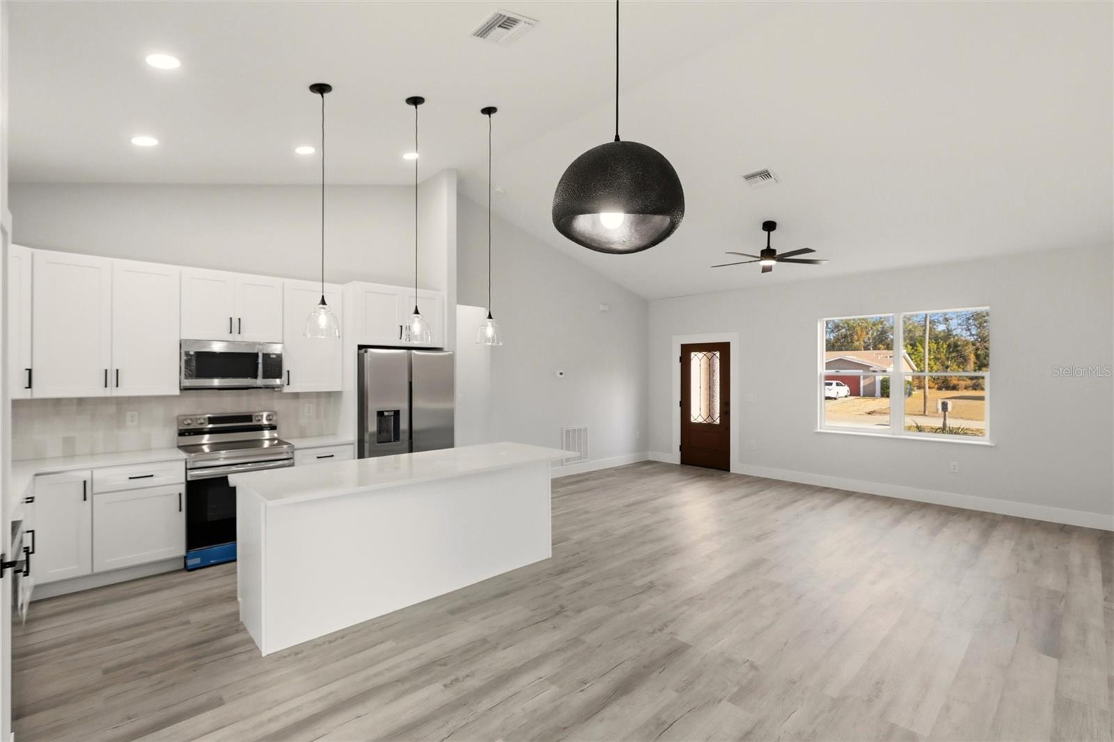 SEBRING COUNTRY ESTATES - Residential