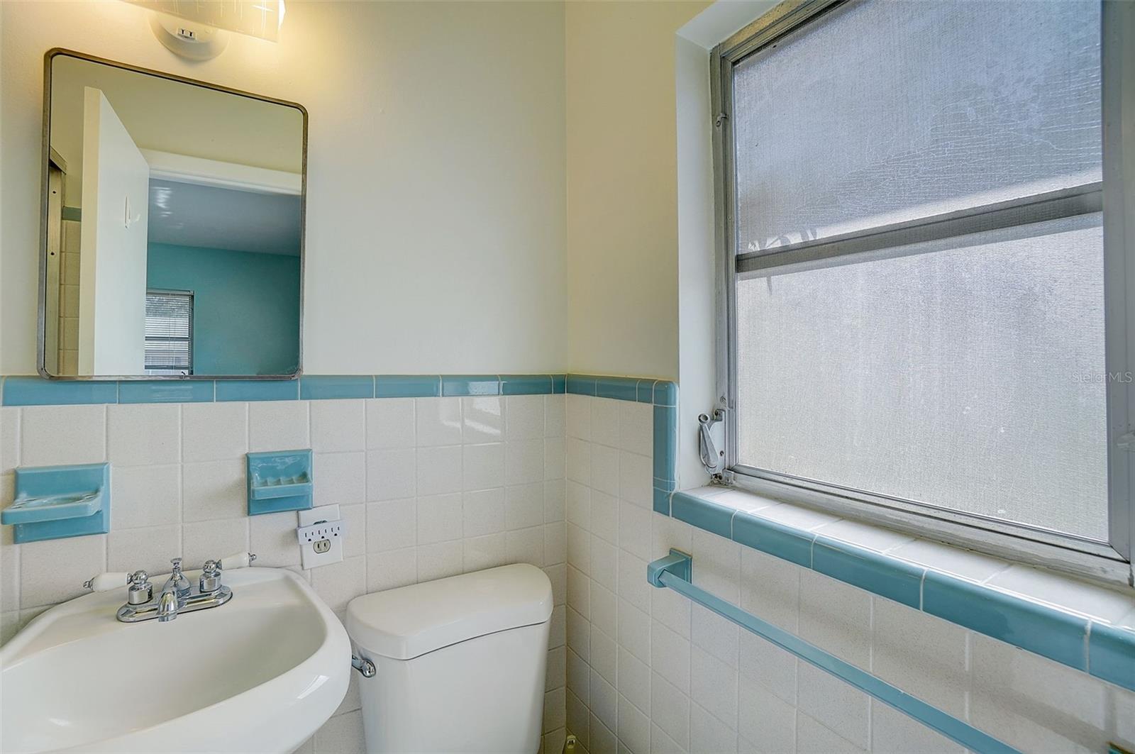 WOODMONT PARK ESTATES 1ST ADD - Residential