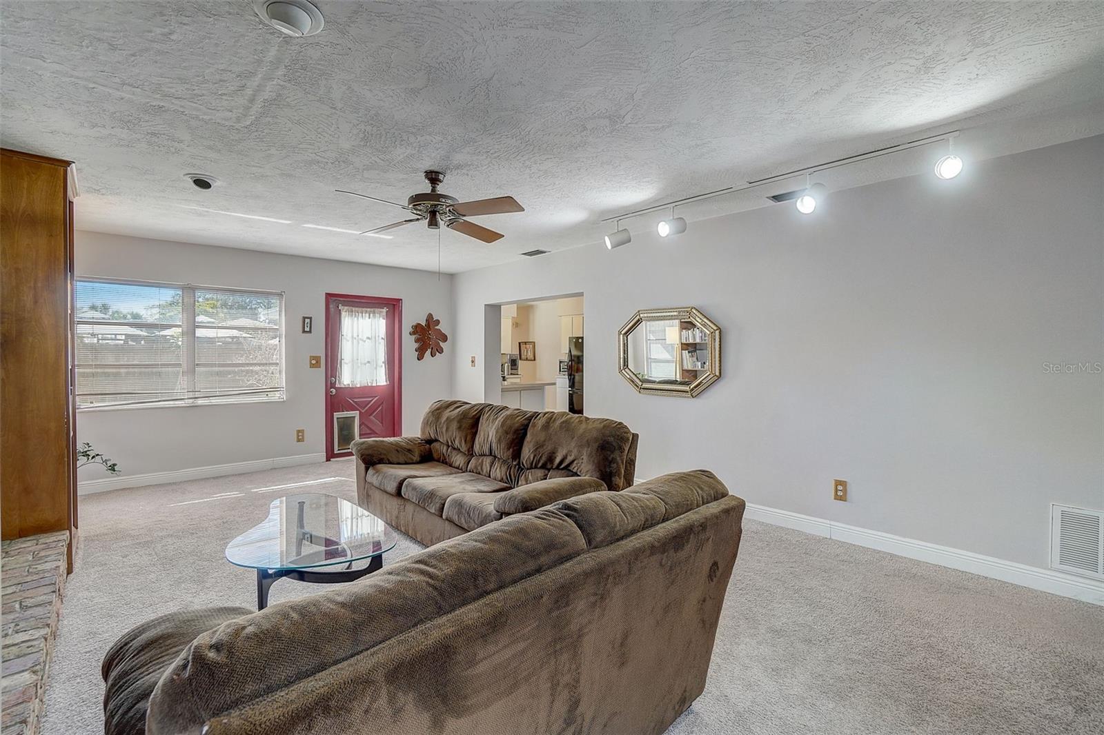 WOODMONT PARK ESTATES 1ST ADD - Residential