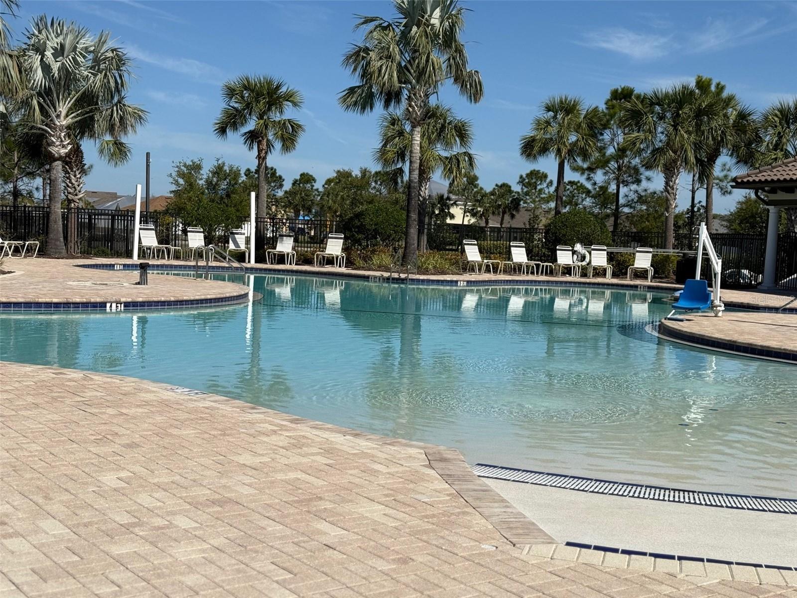 DEL TIERRA PH II - Residential