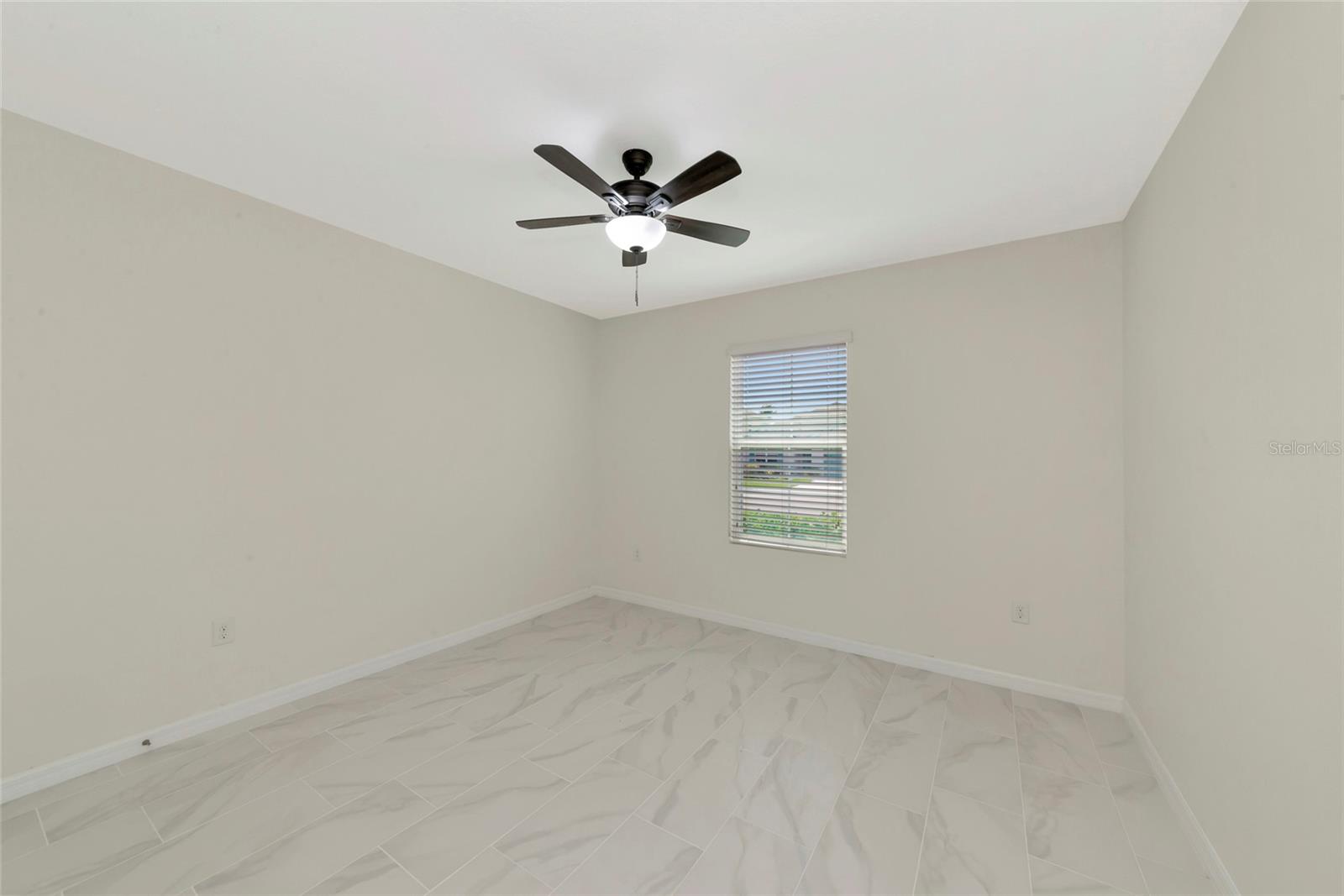 DEL TIERRA PH II - Residential