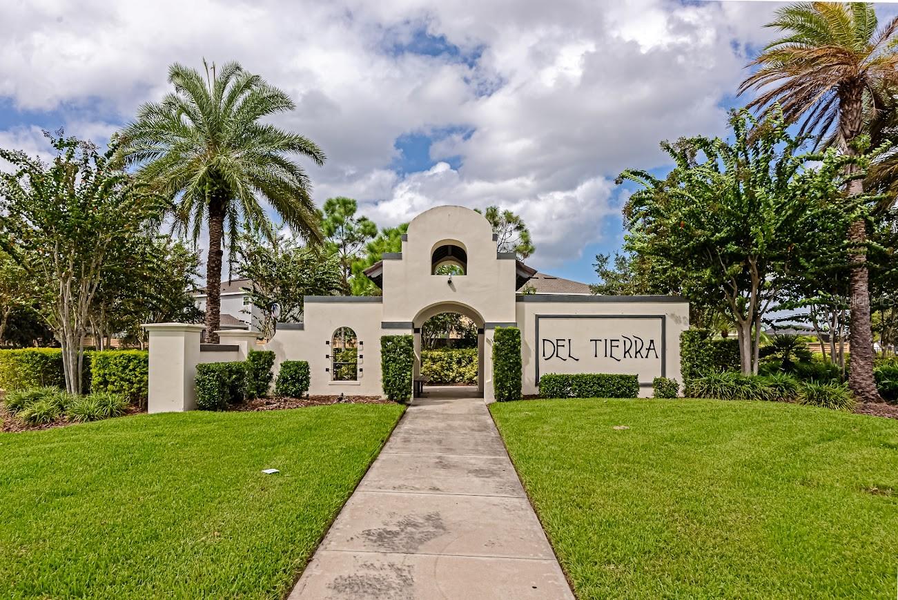DEL TIERRA PH II - Residential