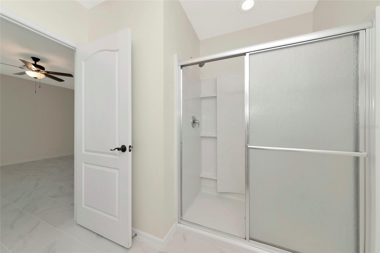 DEL TIERRA PH II - Residential