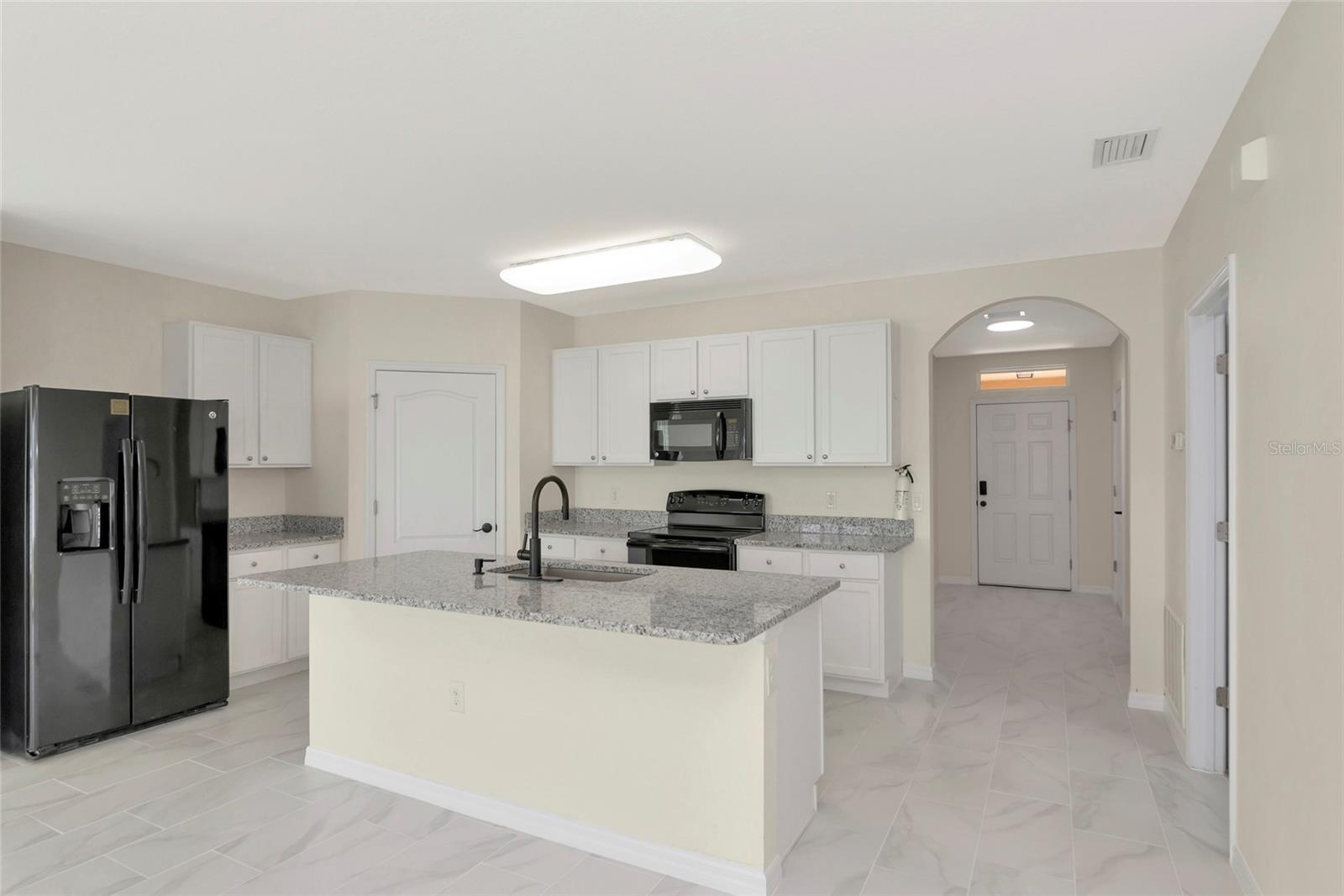 DEL TIERRA PH II - Residential