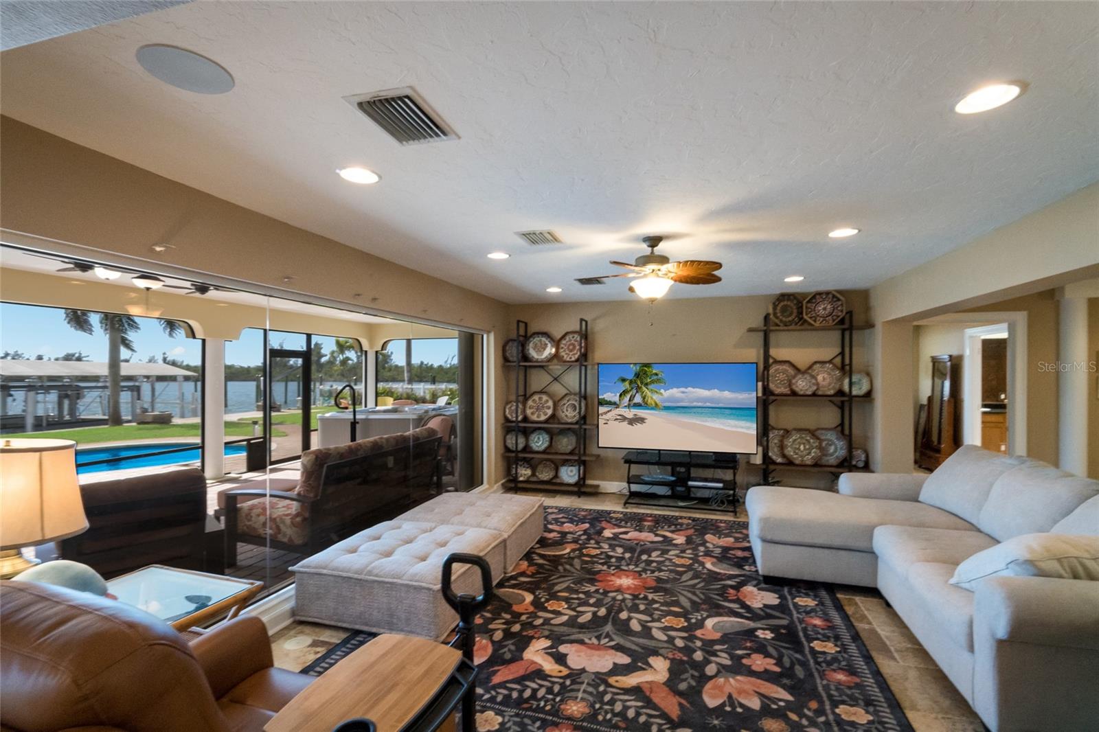 CAPE HAZE - Residential