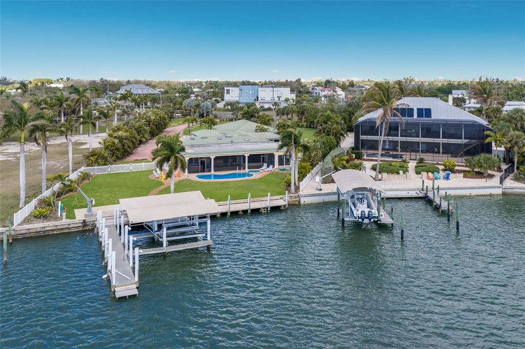 Photo of 90 Buccaneer Bend, Placida, FL 33946 (MLS # D6146570)