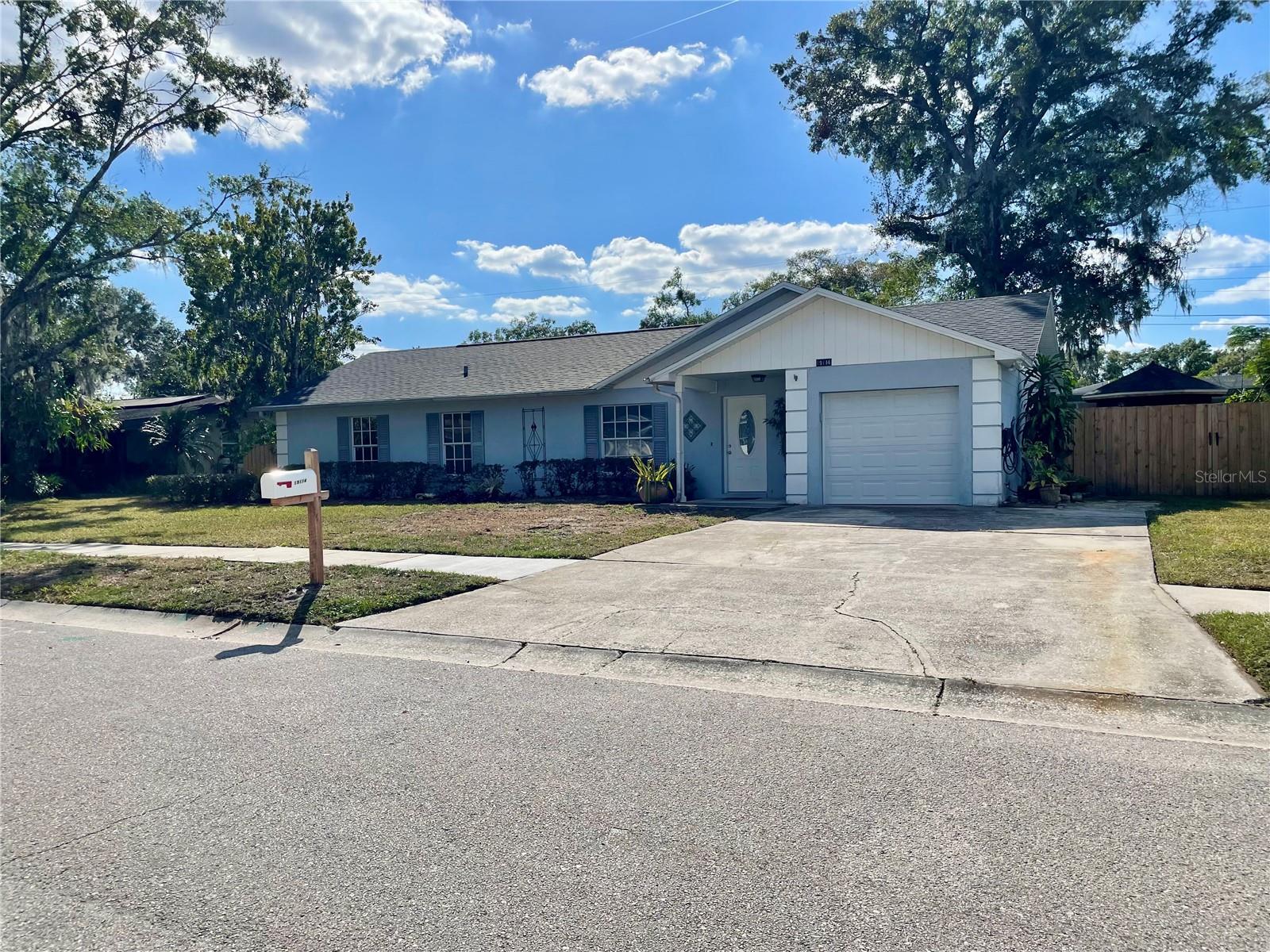 SUNLAKE PARK - Residential Lease