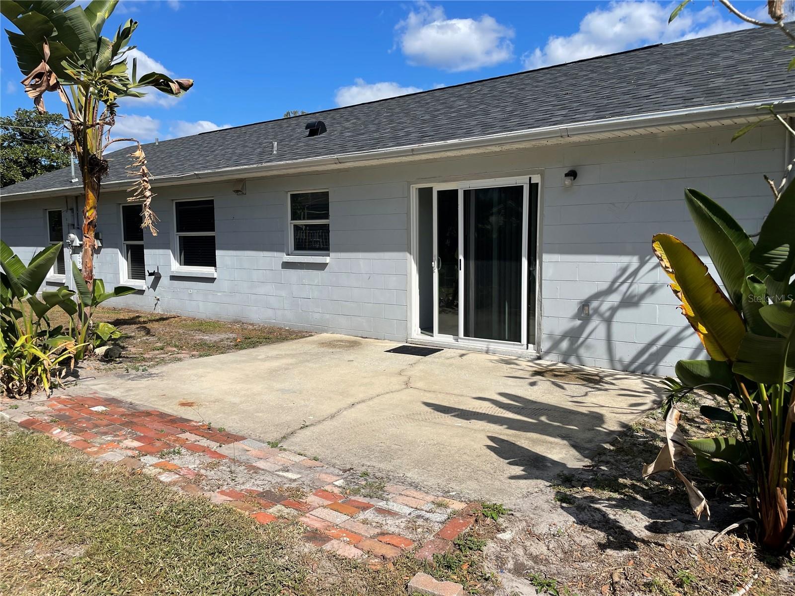 SUNLAKE PARK - Residential Lease